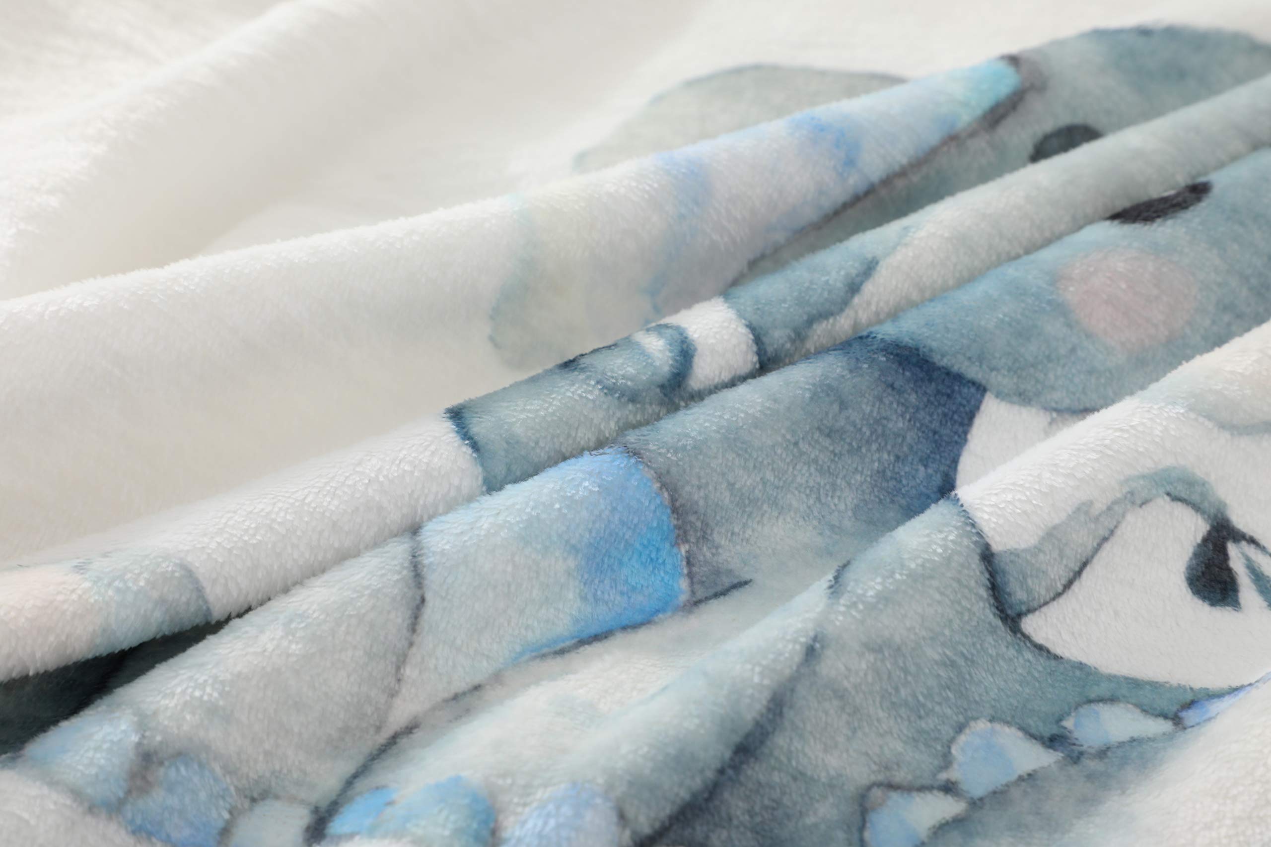 Besbaby machine-washable milestone blanket designed for easy care