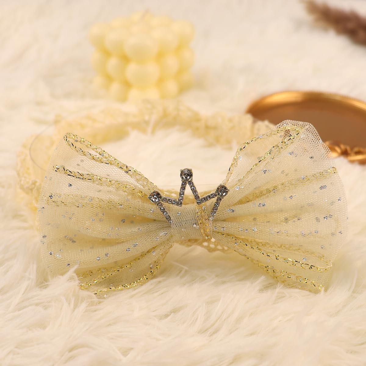 Bethynas adjustable headband fits 0 to 4 years for growing children.