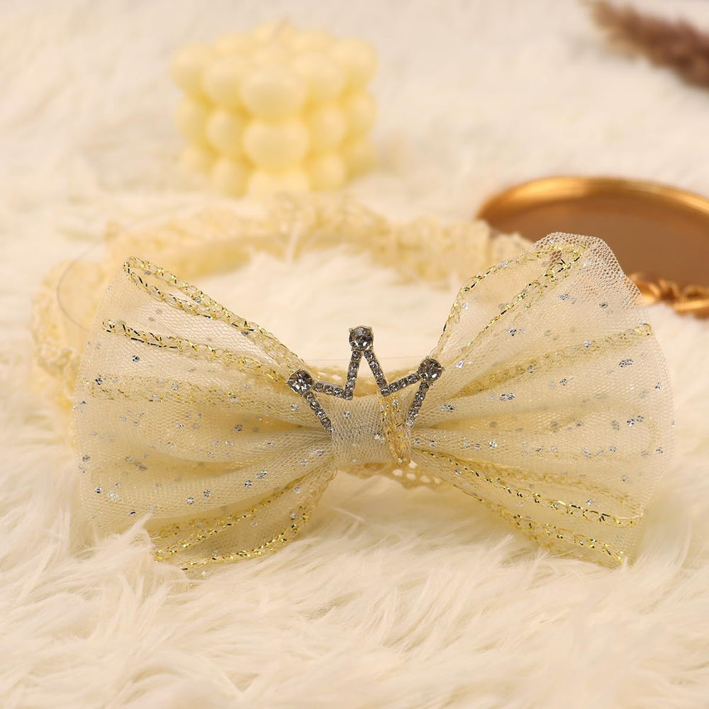 Bethynas adjustable headband fits 0 to 4 years for growing children.