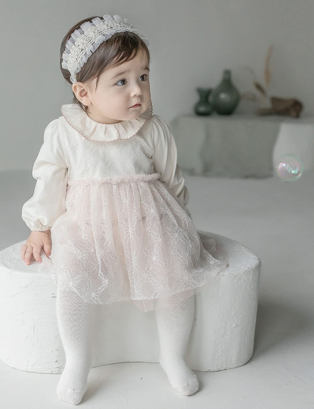 Bethynas baby headband suitable for special occasions and gifts