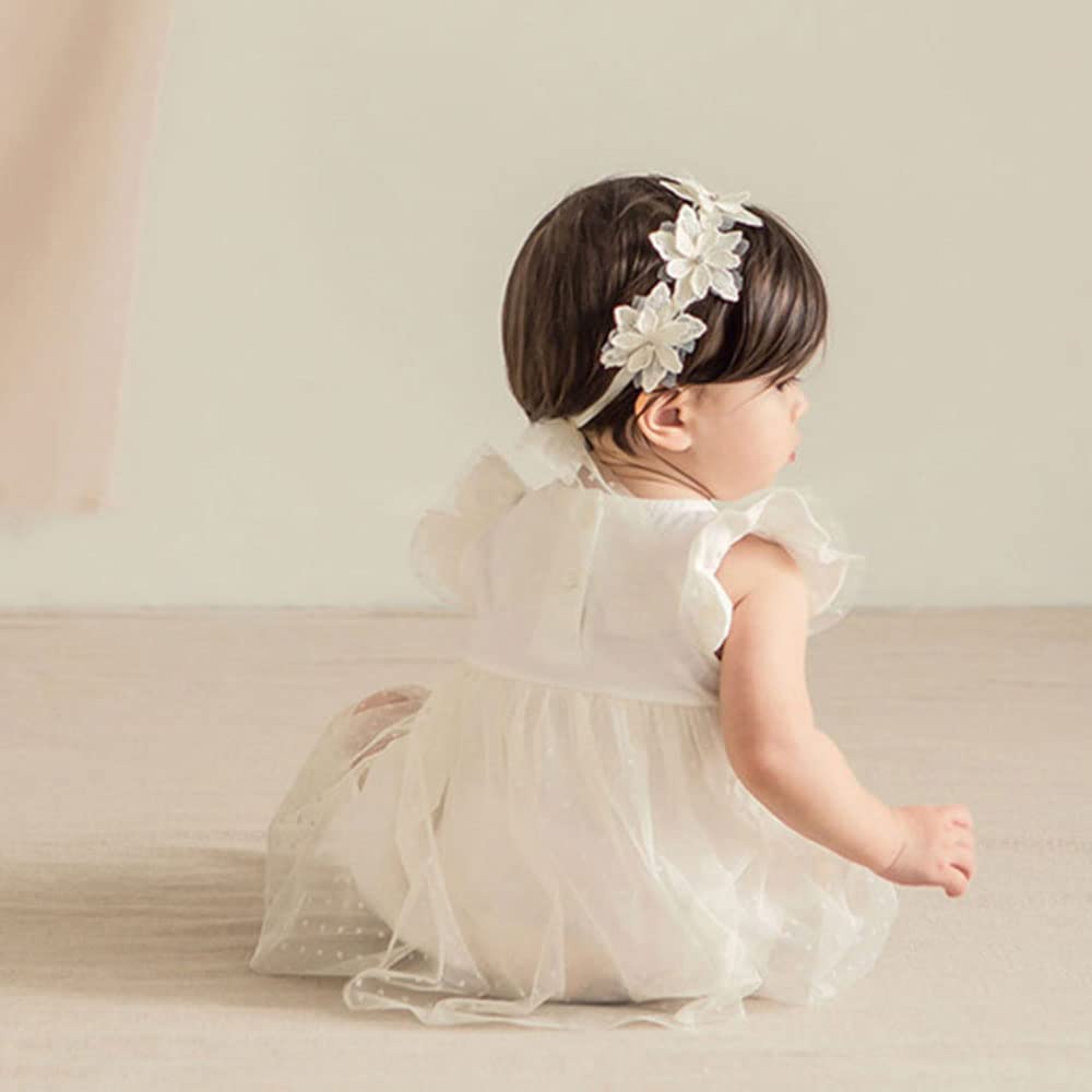 Bethynas lace headband worn during family photography sessions.