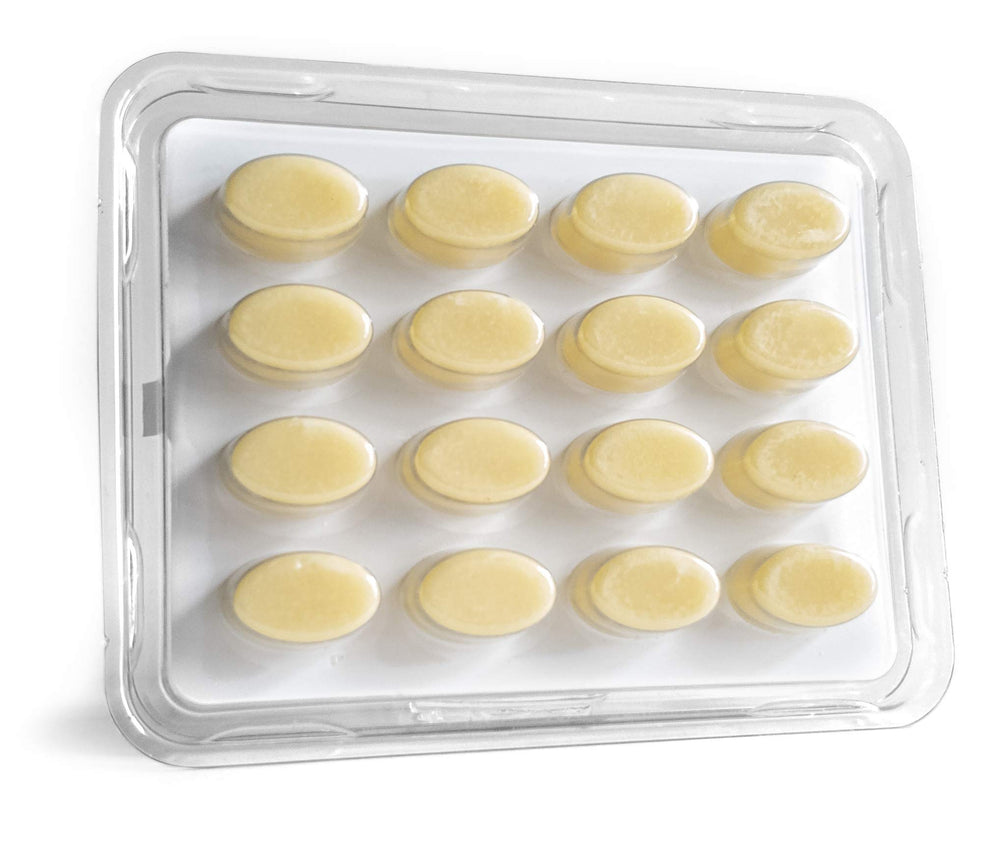 Bezwecken Hydration Ovals being applied for daily comfort and discreet use.