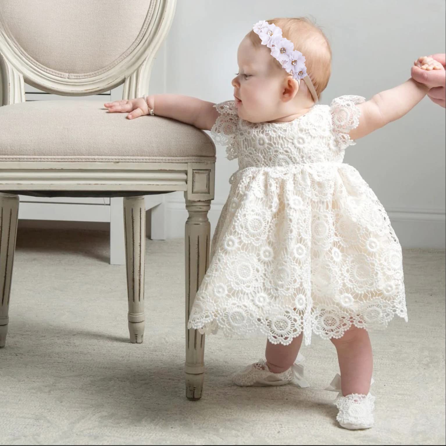 BFNAAgirl adjustable headband fits ages 1–12 with gentle stretch.