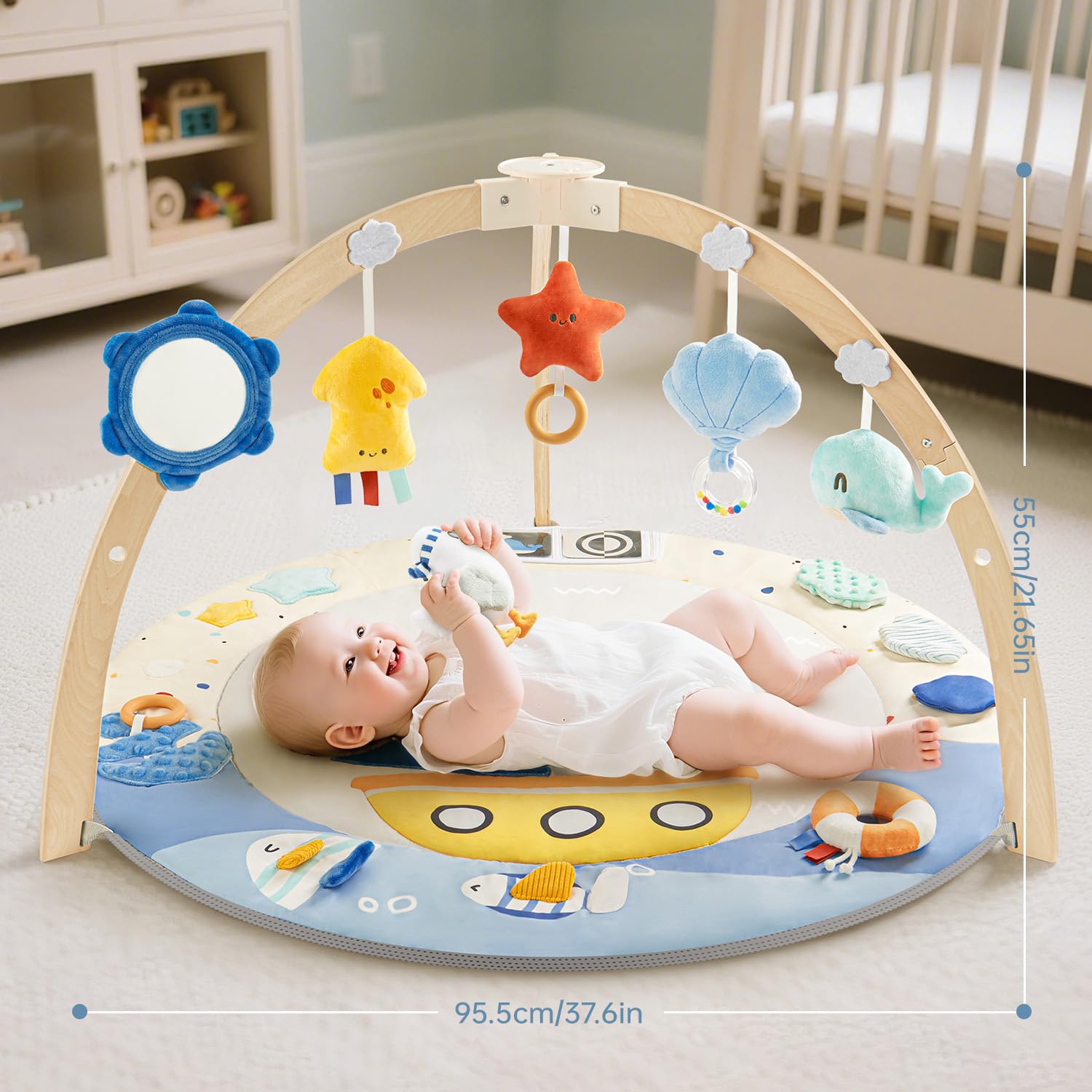 BG-BABYGO Machine-washable mat for quick cleanup.