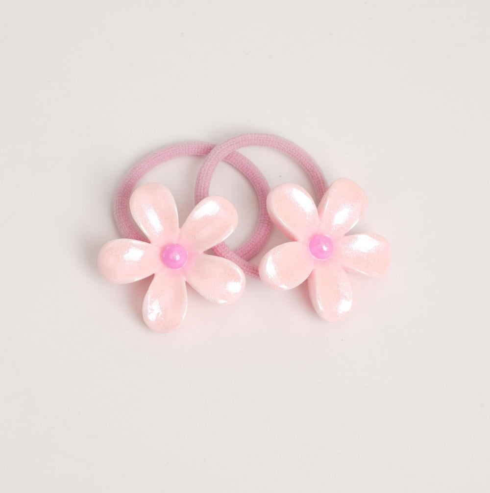 BIANHUAN flower hair ties are soft and durable for lasting use.
