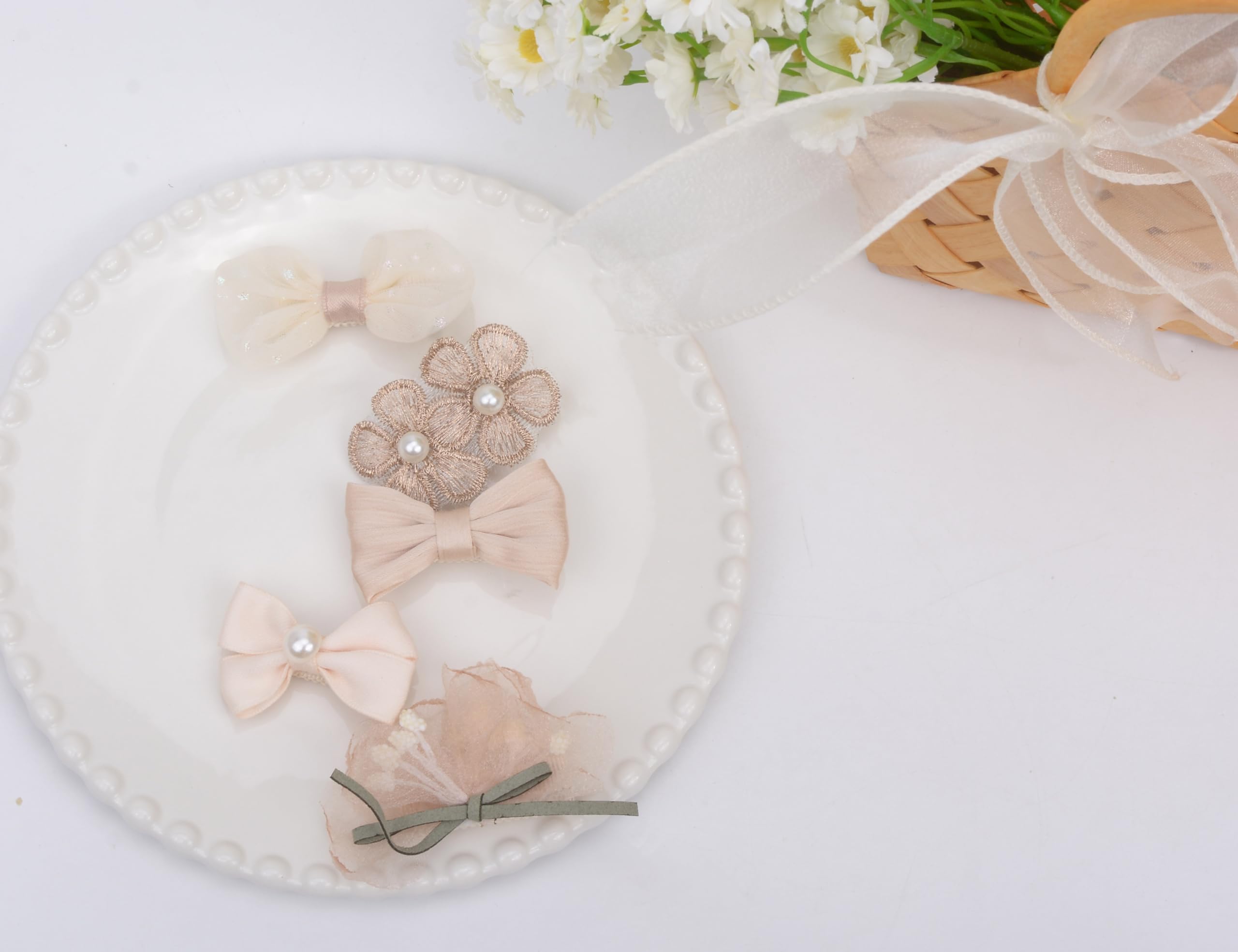BIANHUAN easy-to-use clips simplify morning styling for busy parents.