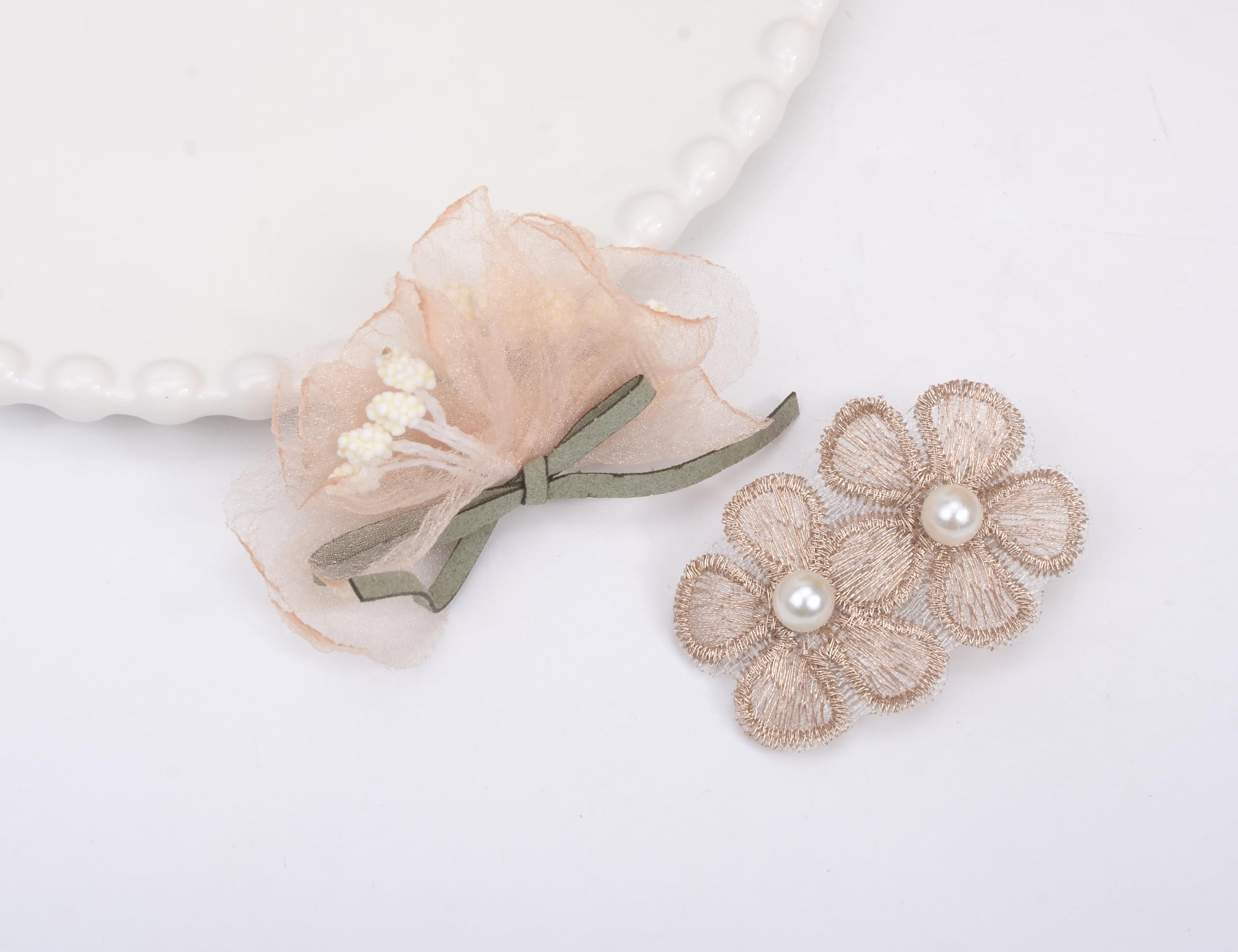 BIANHUAN ribbon-covered clips in varied colors to complement outfits.