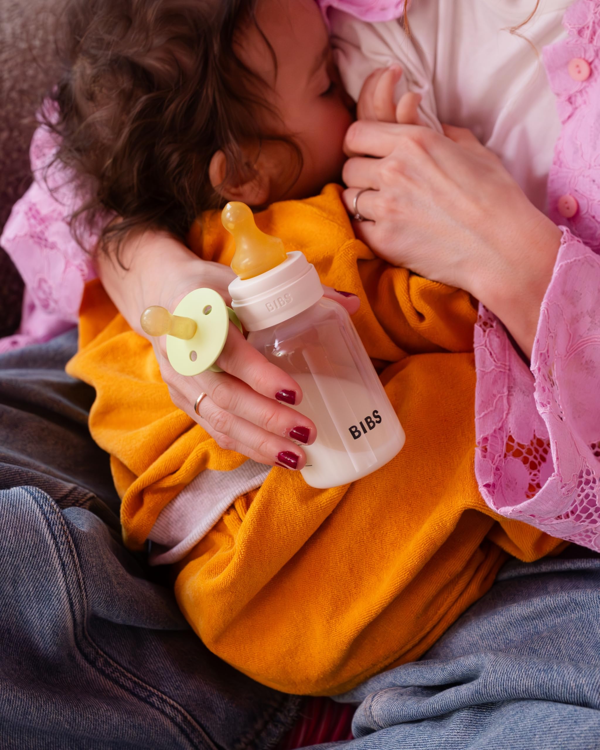 BIBS BPA-free 100 percent food-grade materials ensure safe feeding.