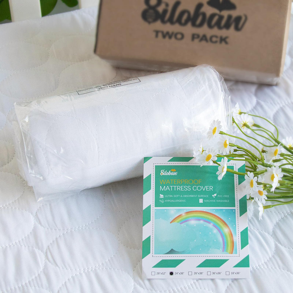 Biloban absorbent-noiseless protector keeps messes quiet and baby comfortable.