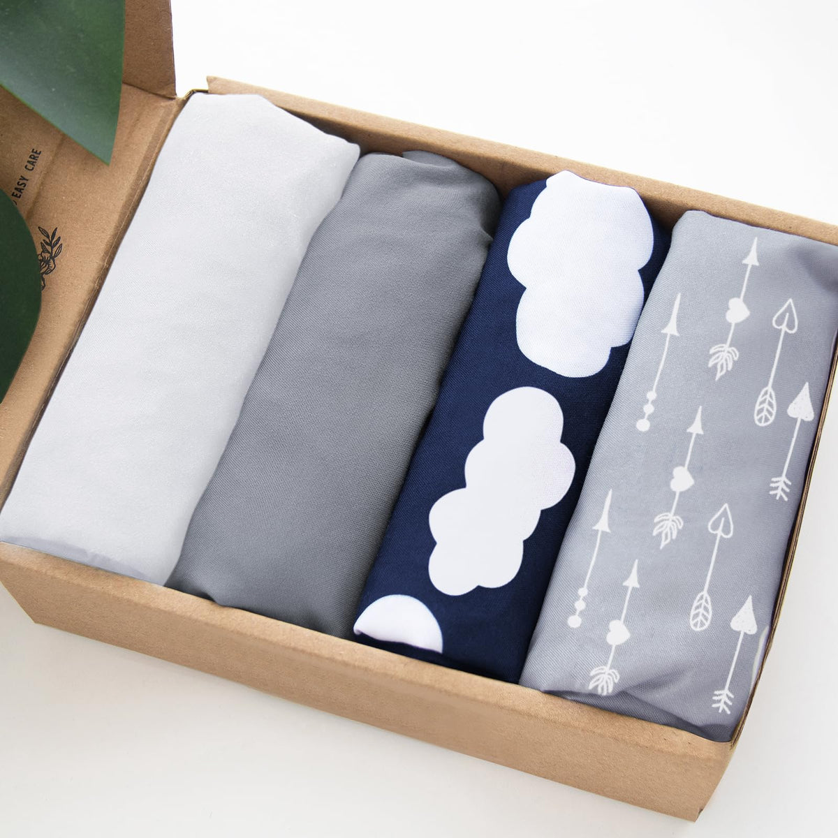 Biloban baby bassinet sheets four-pack in soft microfiber for cozy sleep