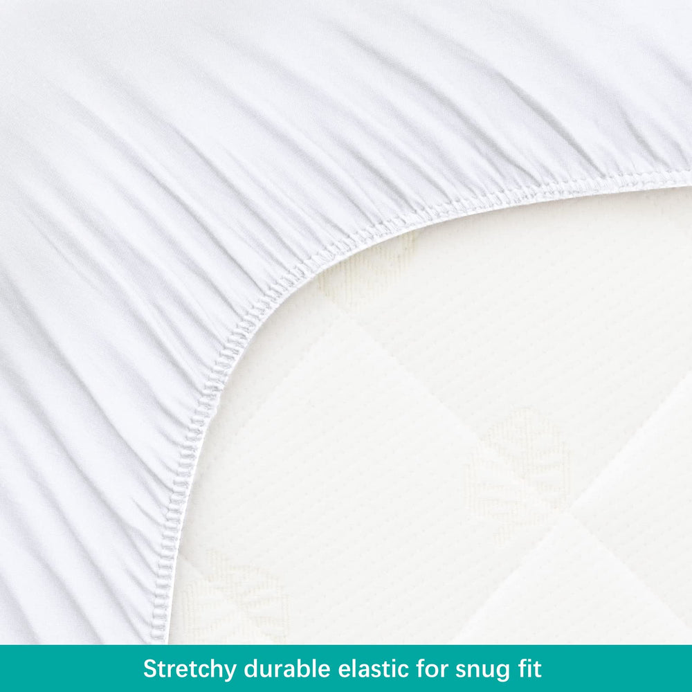 Biloban bassinest protector quiet surface minimizes noise during baby movement