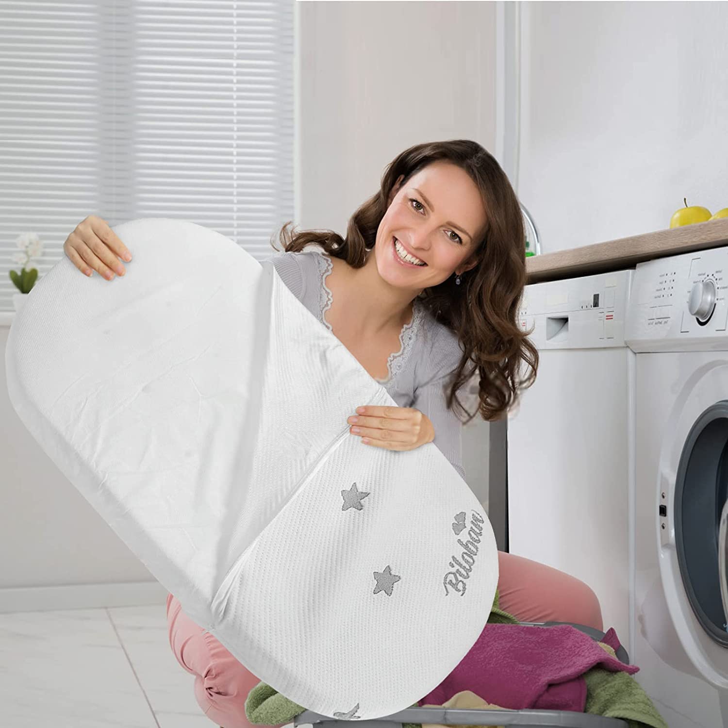 Removable cover on Biloban pad designed for easy machine washing.