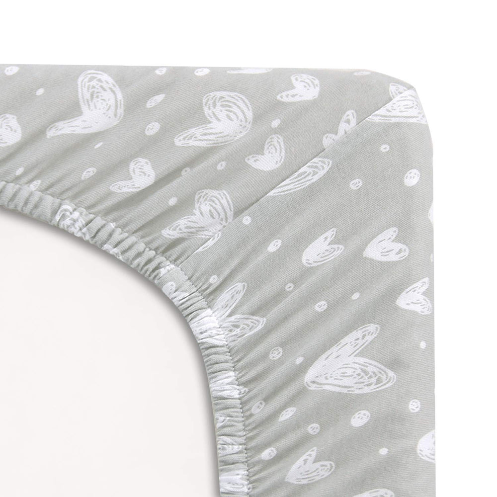 Biloban sheets for BUBAVAN bassinet highlighting breathable jersey knit
