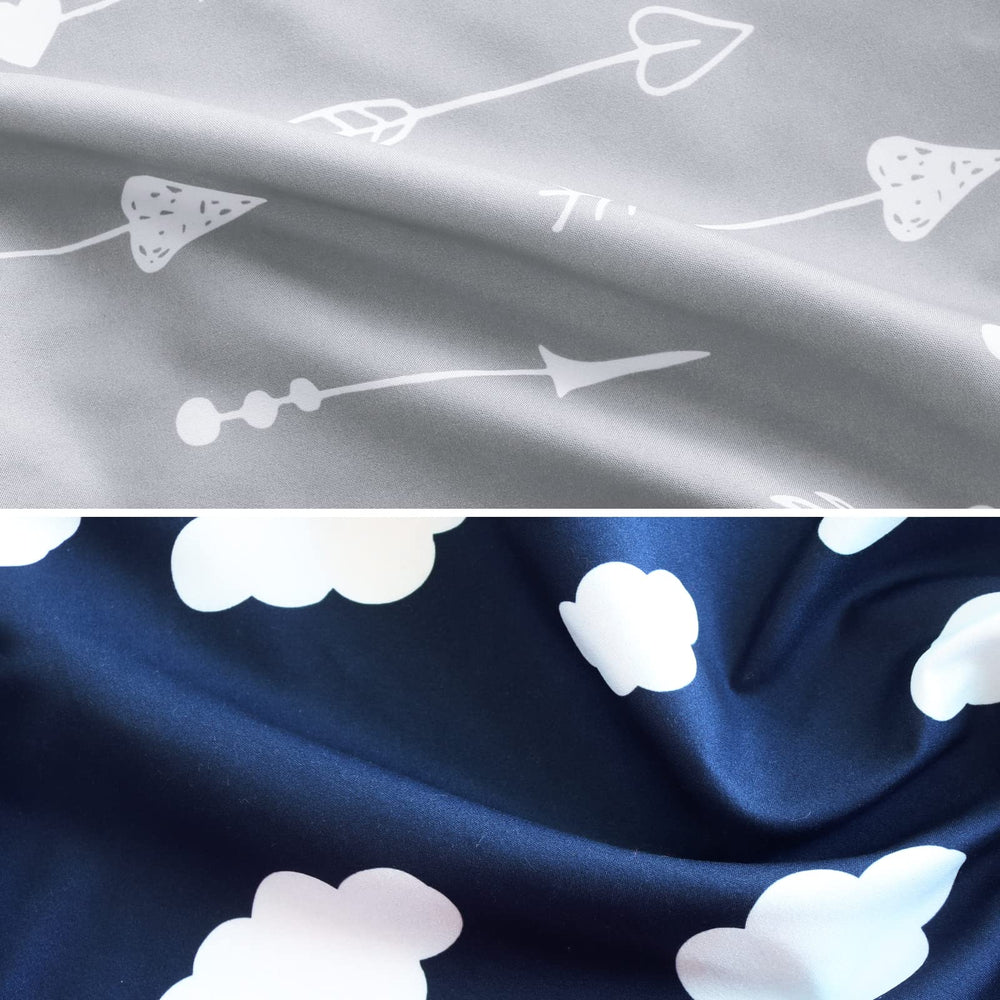 Biloban bassinet sheets are machine washable for easy care.