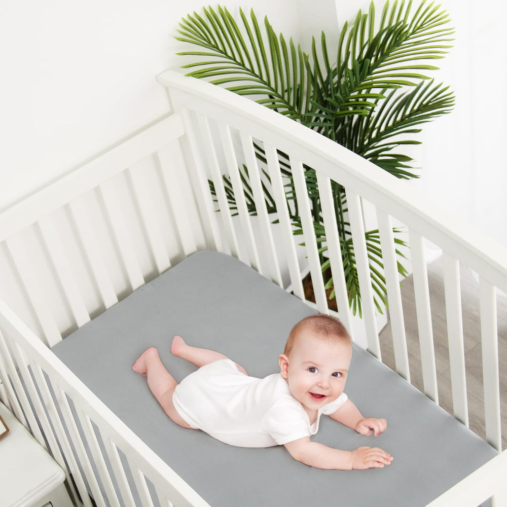 Biloban easy-care two-pack is machine washable and quick-drying.