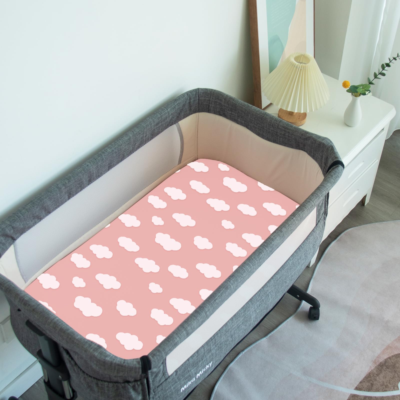 Easy-care Biloban sheets are machine washable and quick to dry.