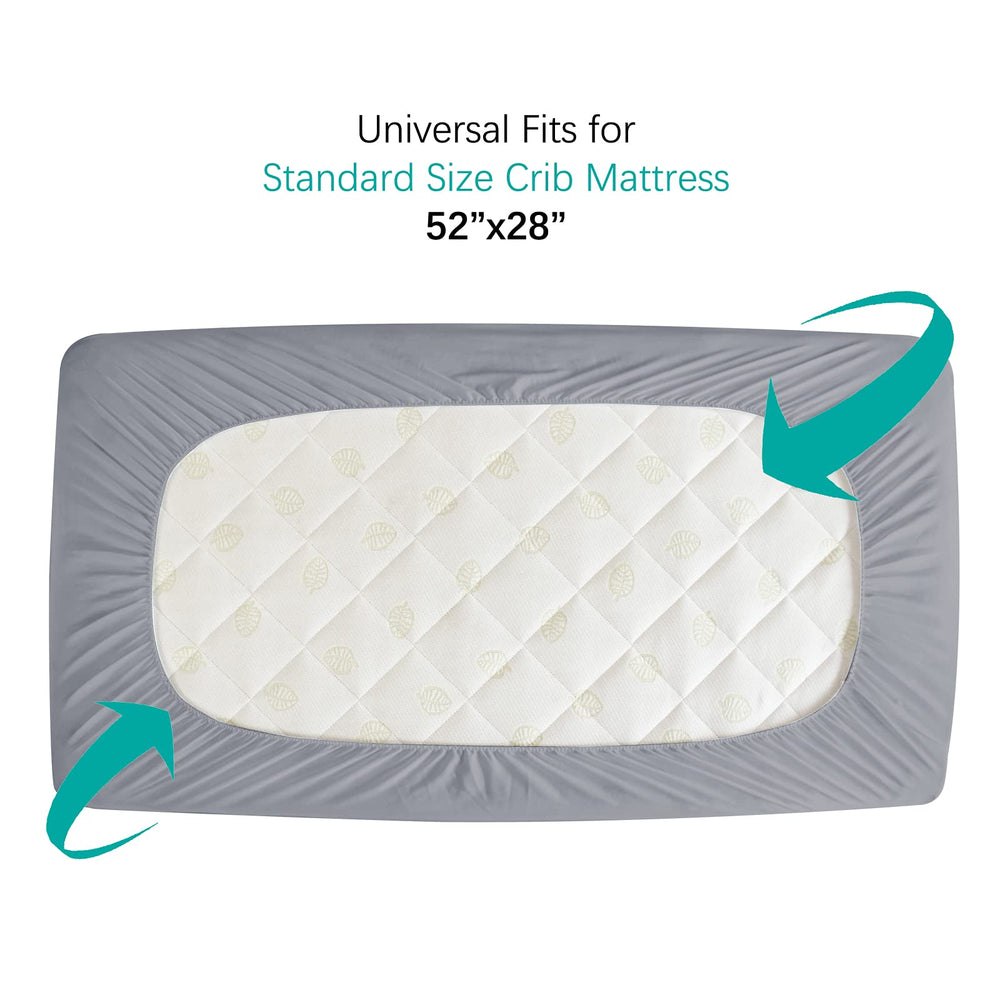 Biloban deep elastic skirt ensuring a snug fit on 52x28 crib mattresses