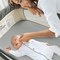 Biloban machine washable bassinet sheet for quick cleanup.