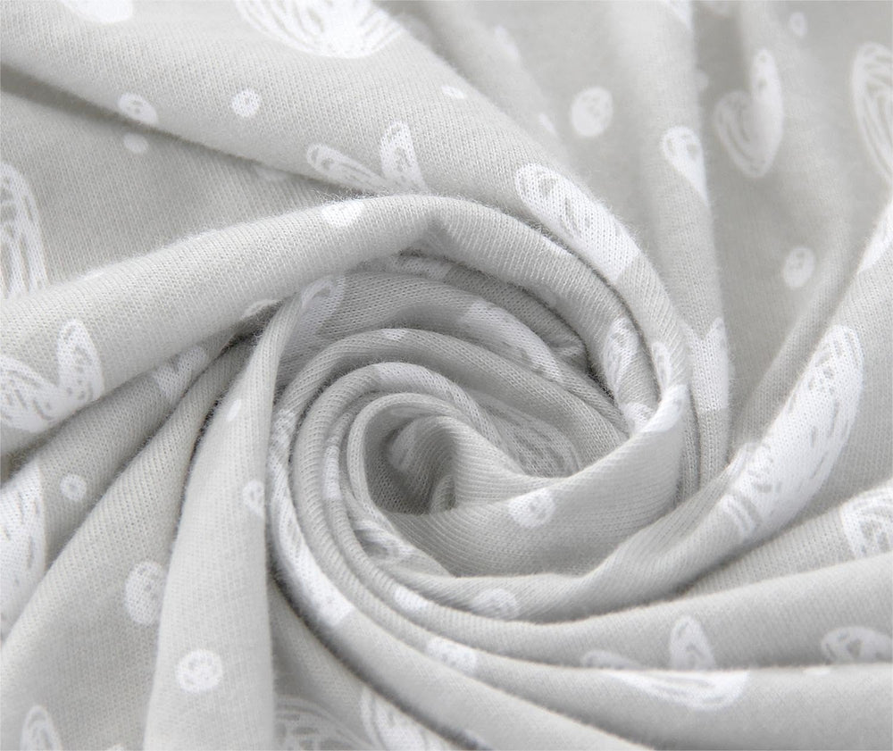 Biloban moisture-wicking fabric helps regulate temperature for all-night comfort.