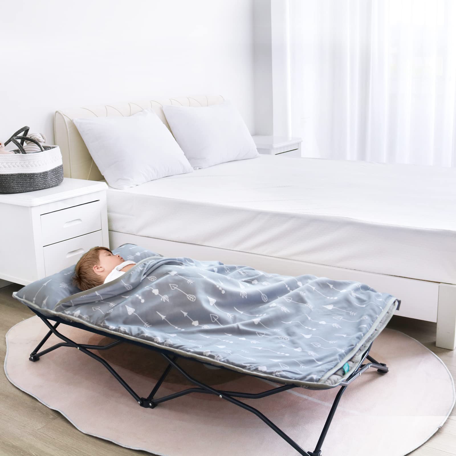 Biloban nap mat Joovy Travel Cot compatibility for portable naps.