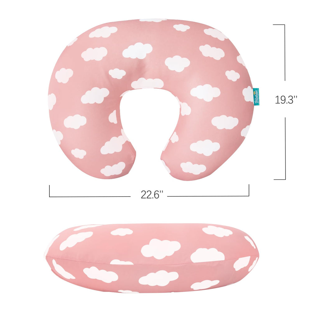 Biloban nursing slipcover fits standard pillows for quick cover changes.