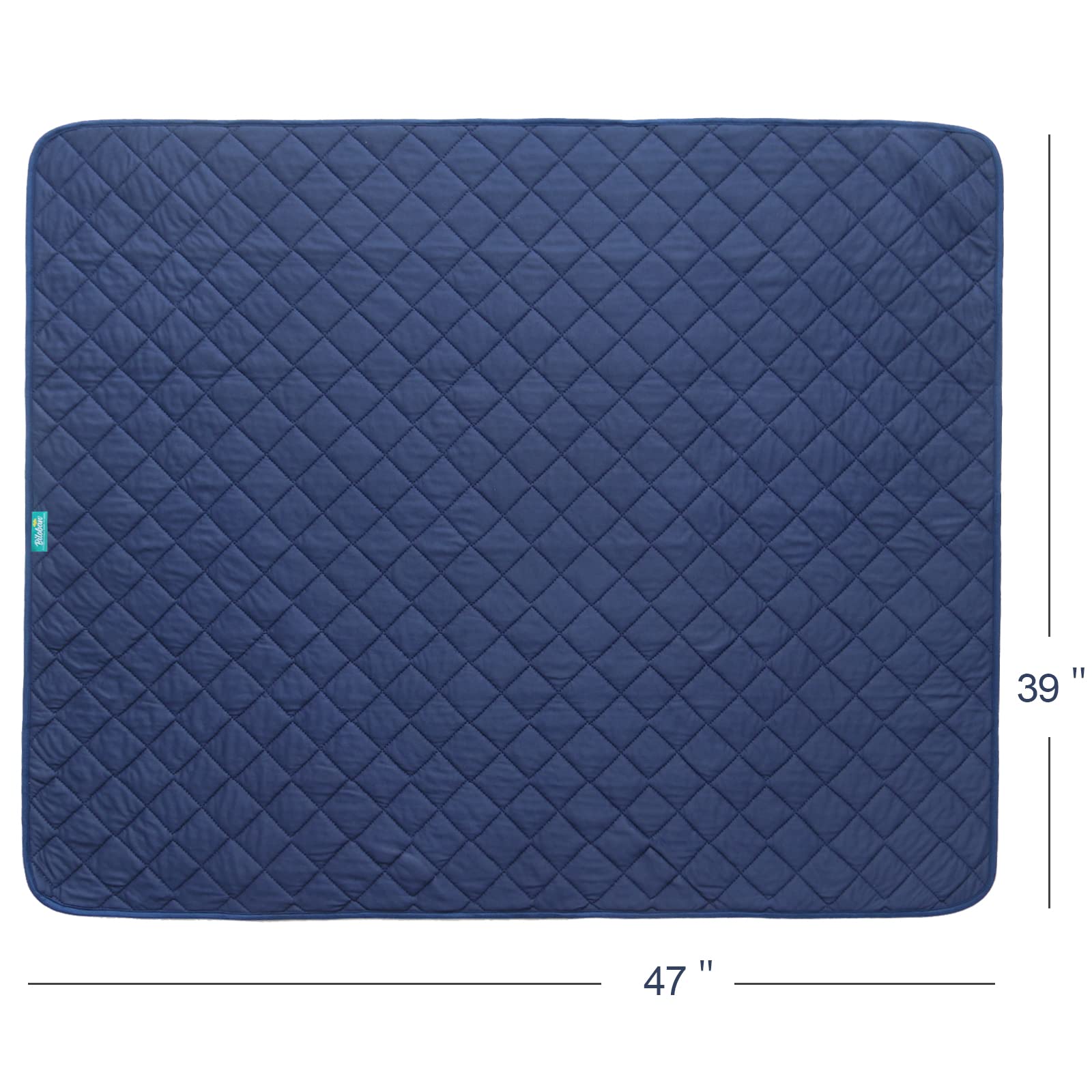 Biloban comforter ready for sleep, travel, or stroller moments with lightweight warmth.