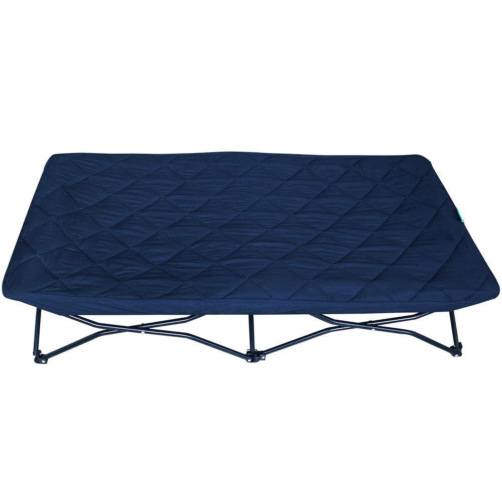 Biloban travel-friendly, lightweight sheet is ideal for on-the-go families.