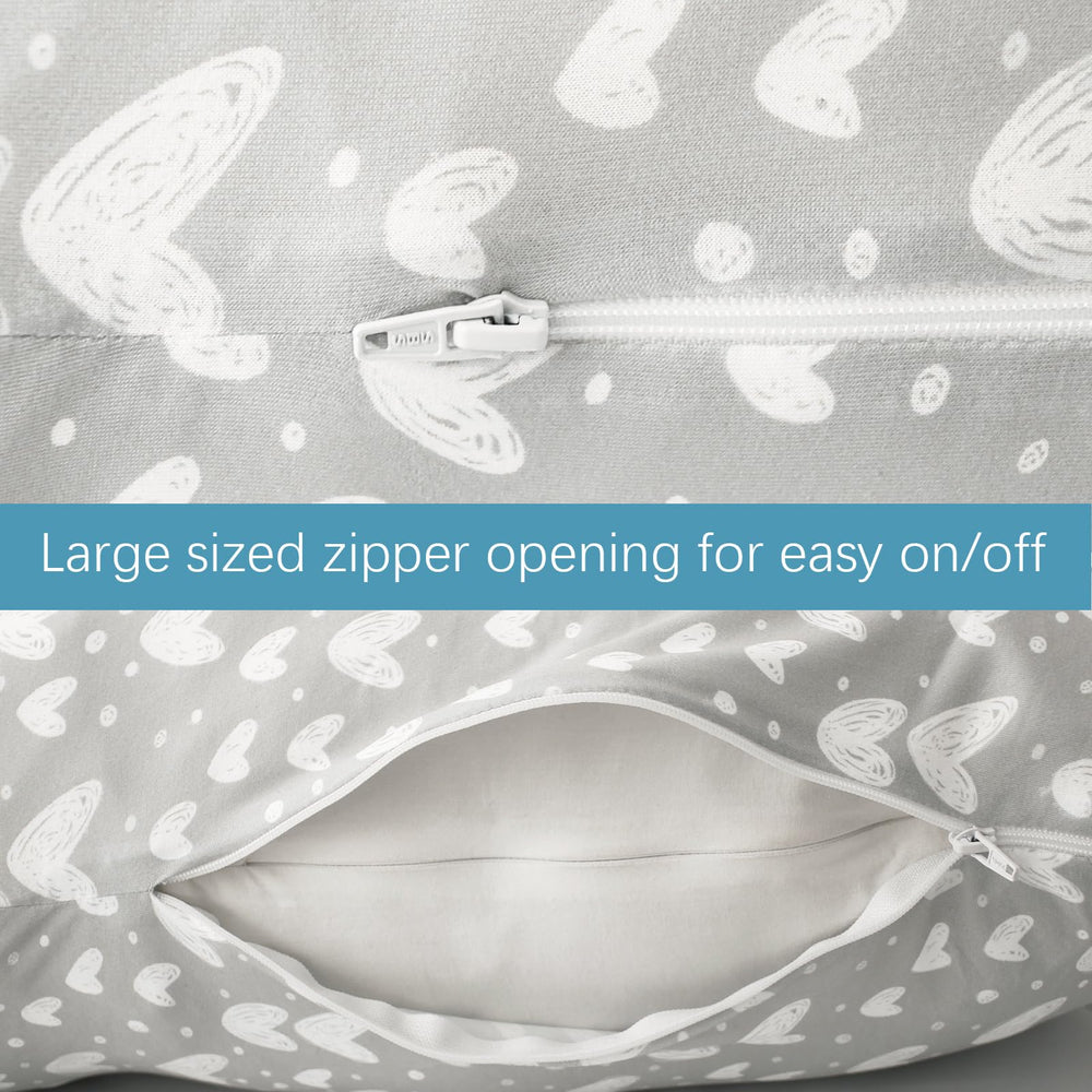 Biloban U-shaped pillow cover zipper close-up for easy on/off.