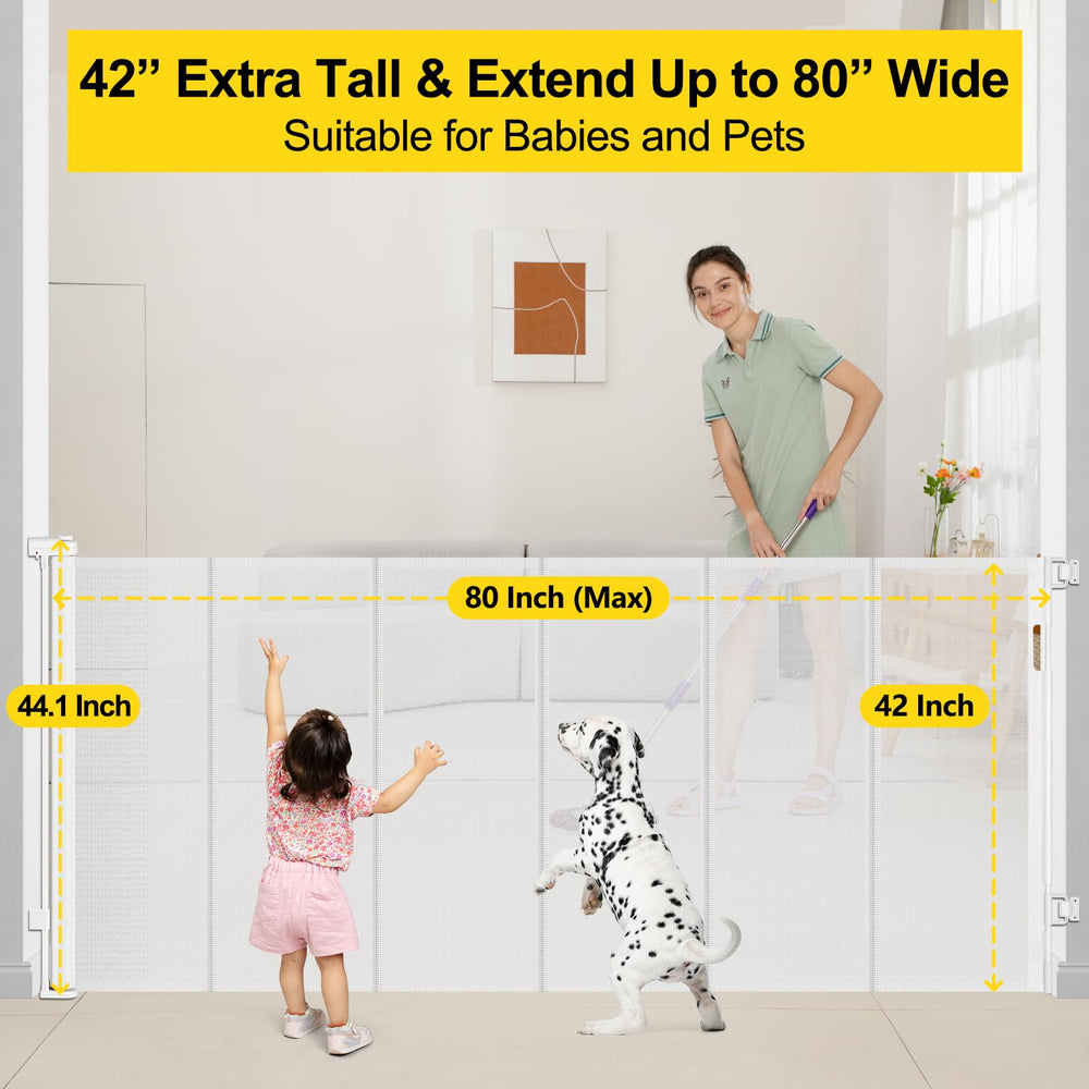 Bingguz double locking system helps prevent accidental openings.
