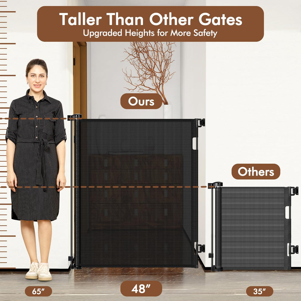 Bingguz gate with one-handed locking mechanism for easy use.