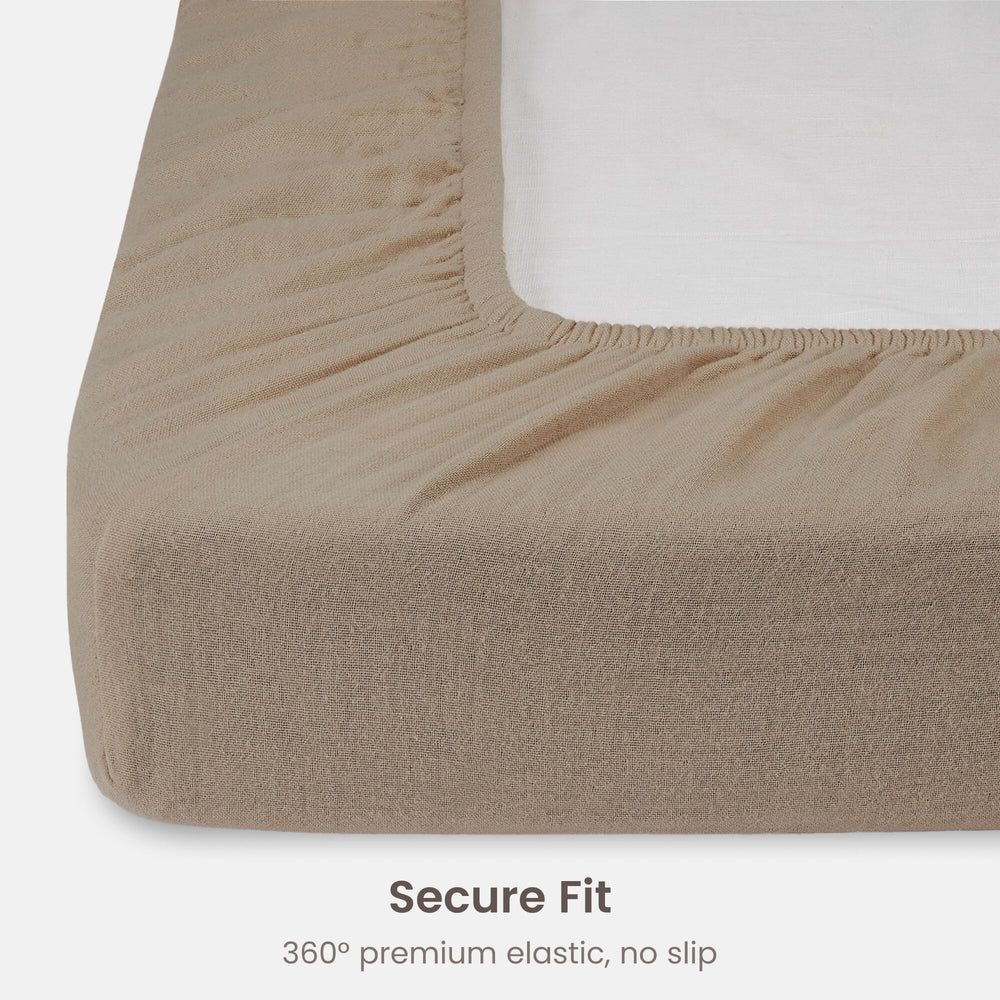 BIOWEAVES skin-friendly fabric offers gentle, breathable comfort for delicate baby skin.