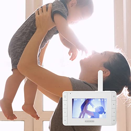 Black+Decker remote view with digital zoom for quick checks.