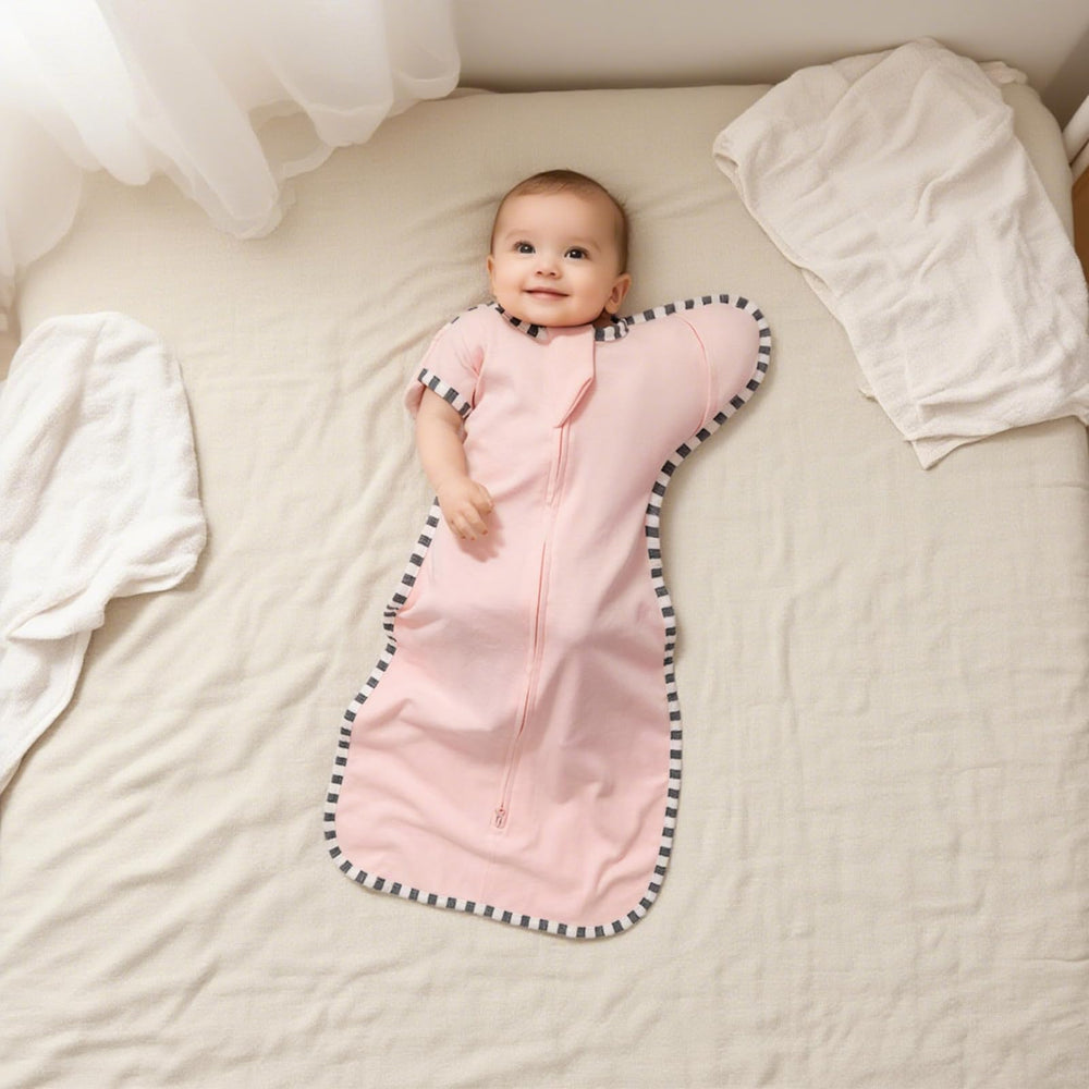  Blackleaf Baby swaddle with 2-way zipper enables easy diaper changes at night.