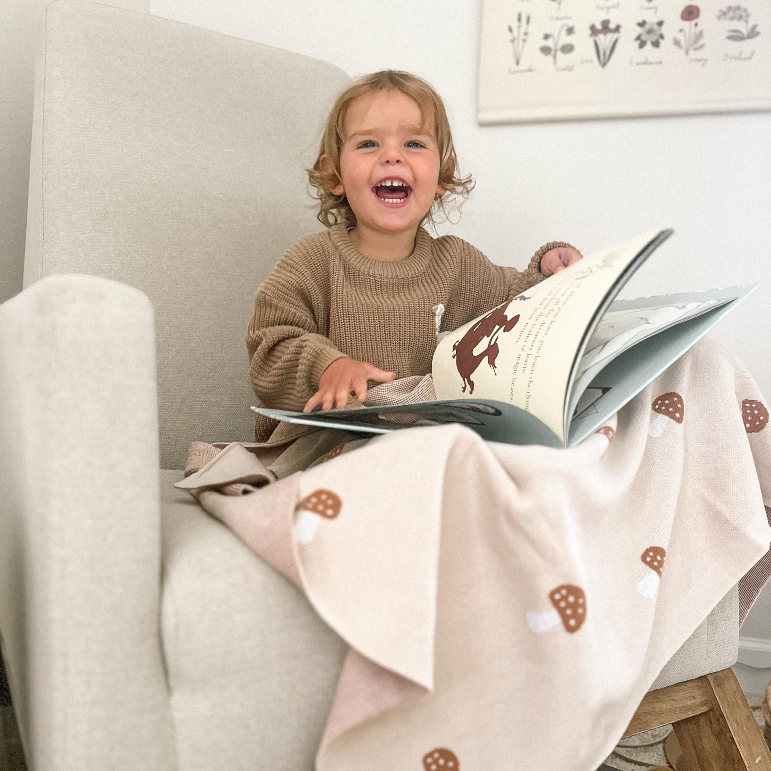 Bleu La La all-season blanket offers breathable warmth for any season