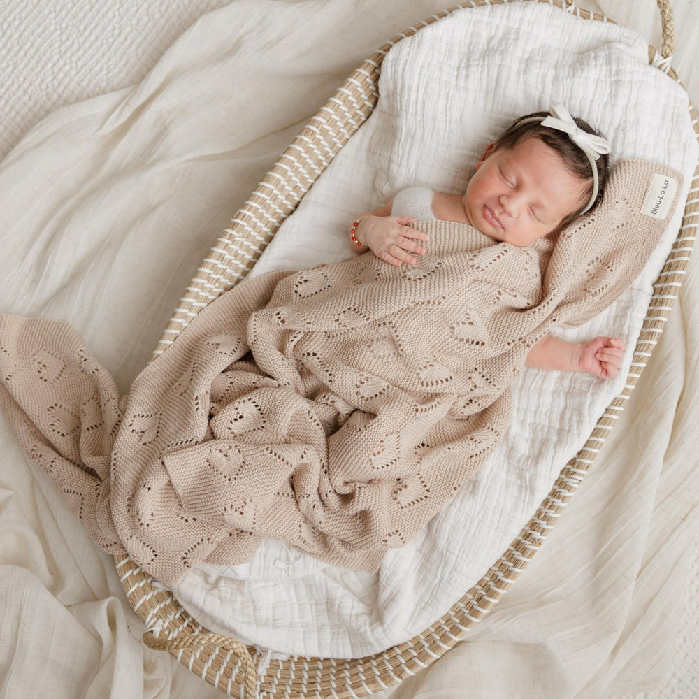 Bleu La La Heirloom Knit Heart Blanket cotton fiber detail highlights premium fabric