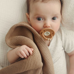 Bleu La La Heritage Knit in stroller showcasing versatile all-season use.