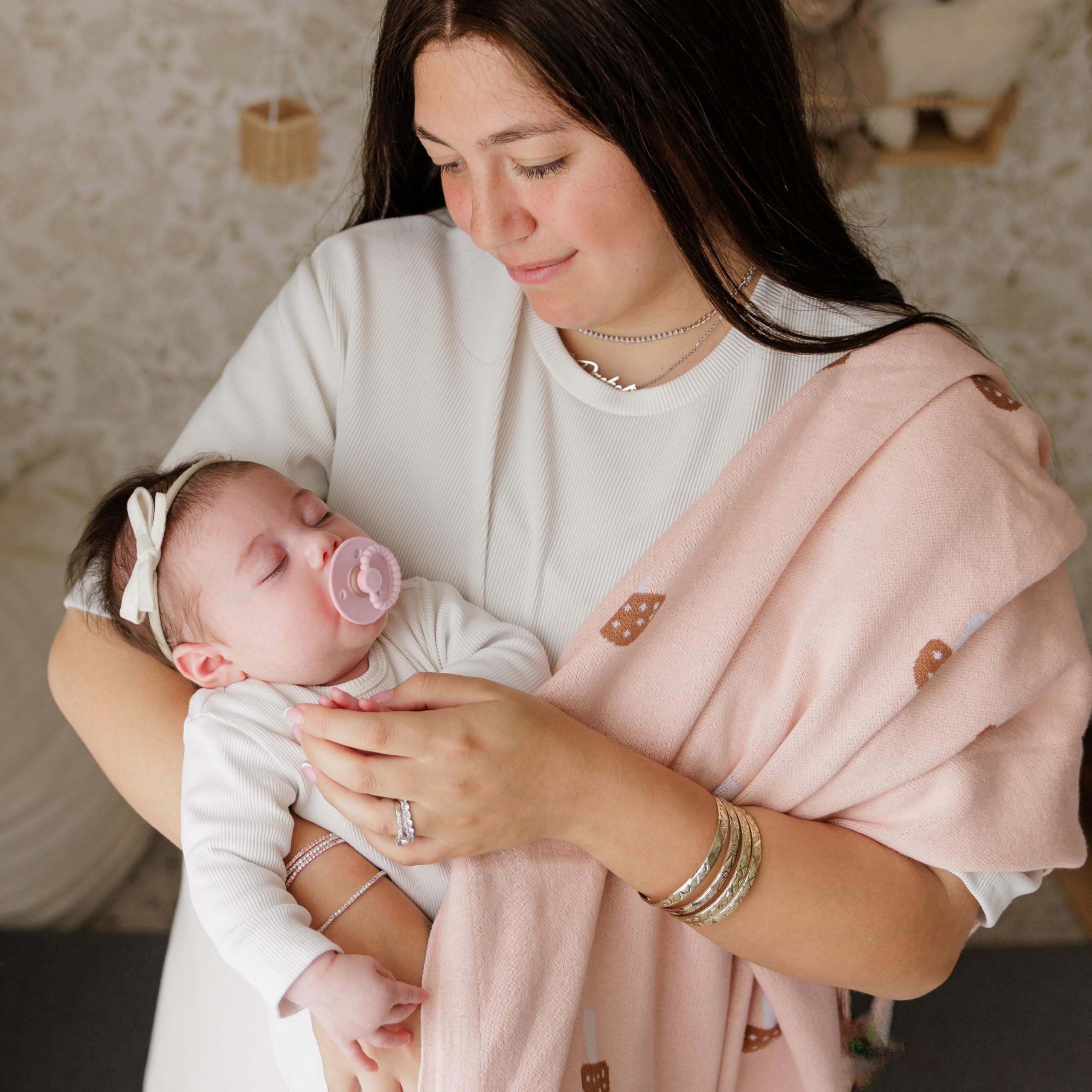 Bleu La La swaddle mushroom pink in stroller during travel comfort