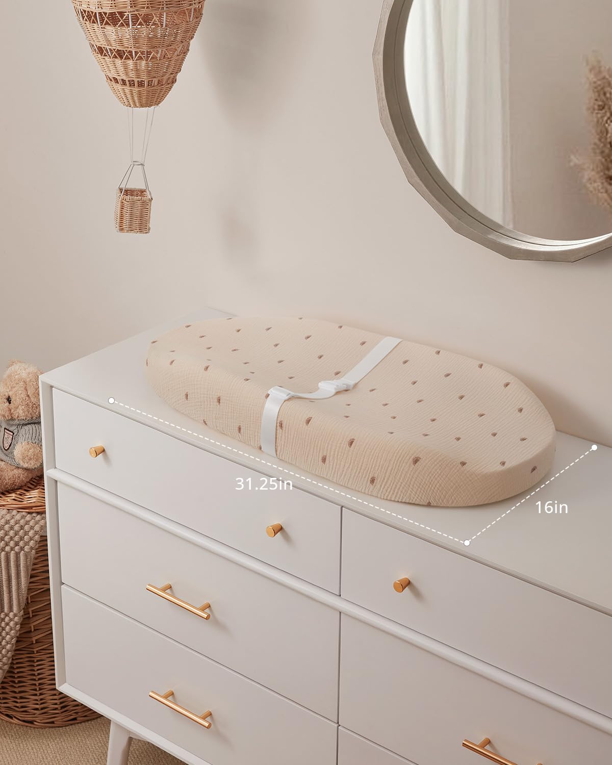 Blissful Diary pad includes quick-release belt for secure baby positioning during changes.