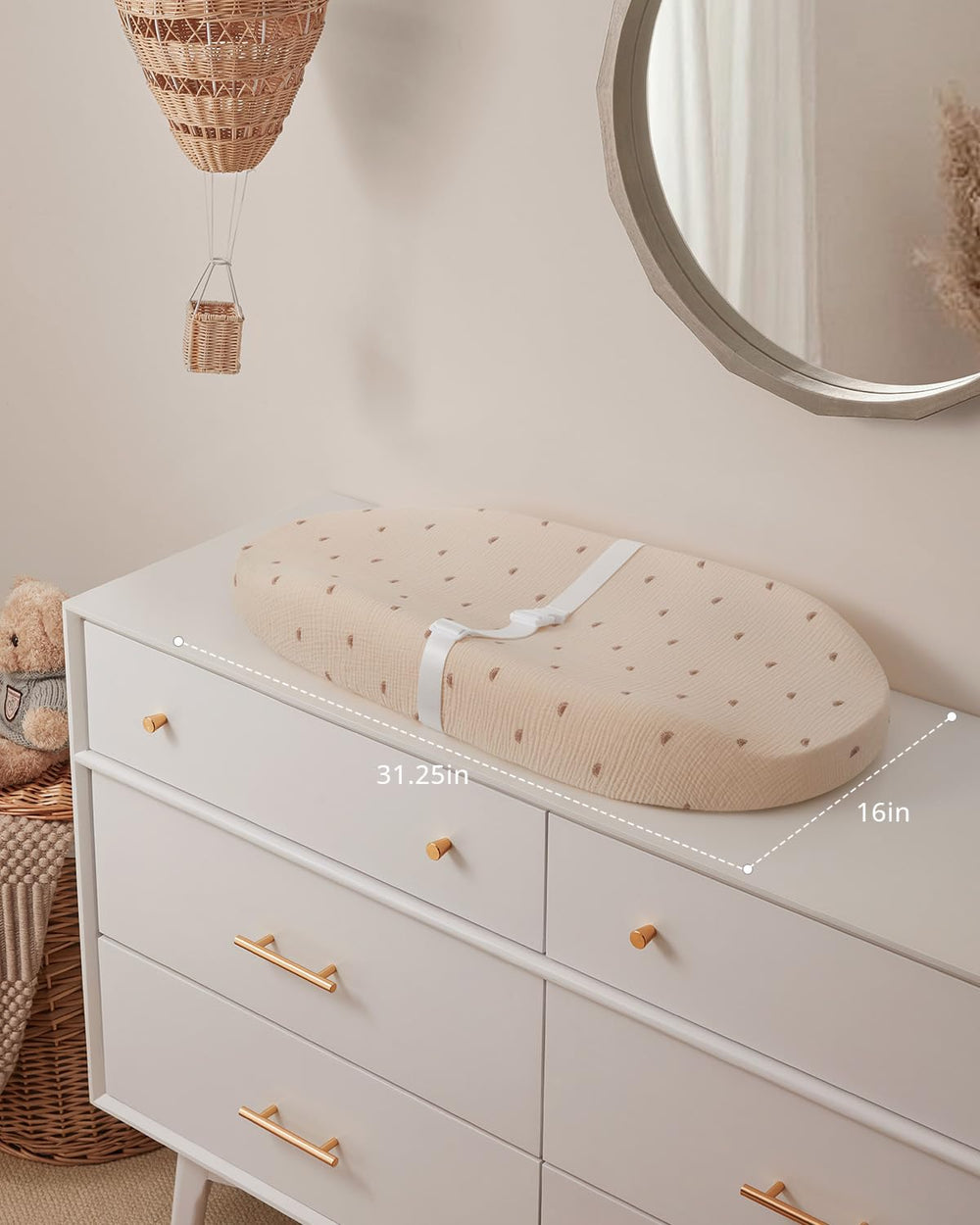 Blissful Diary pad includes quick-release belt for secure baby positioning during changes.