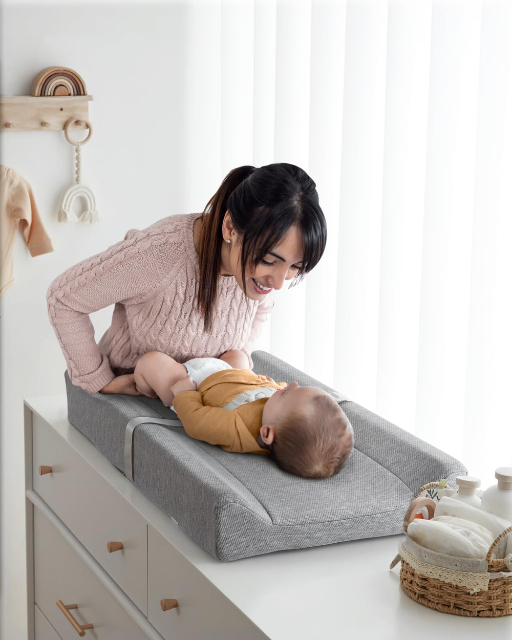 Blissful Diary quick-release belt enables gentle, safe diaper changes