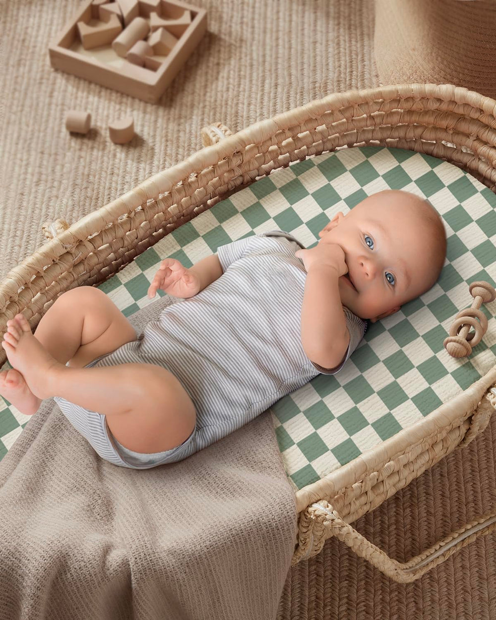 Blissful Diary bassinet sheet with elastic edge, snug fit for secure play.