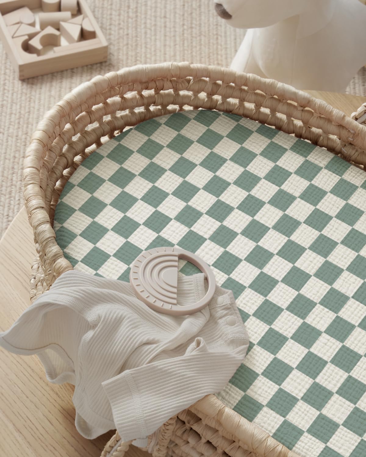 Blissful Diary bassinet sheet fitted on oval mattress, versatile compatibility.