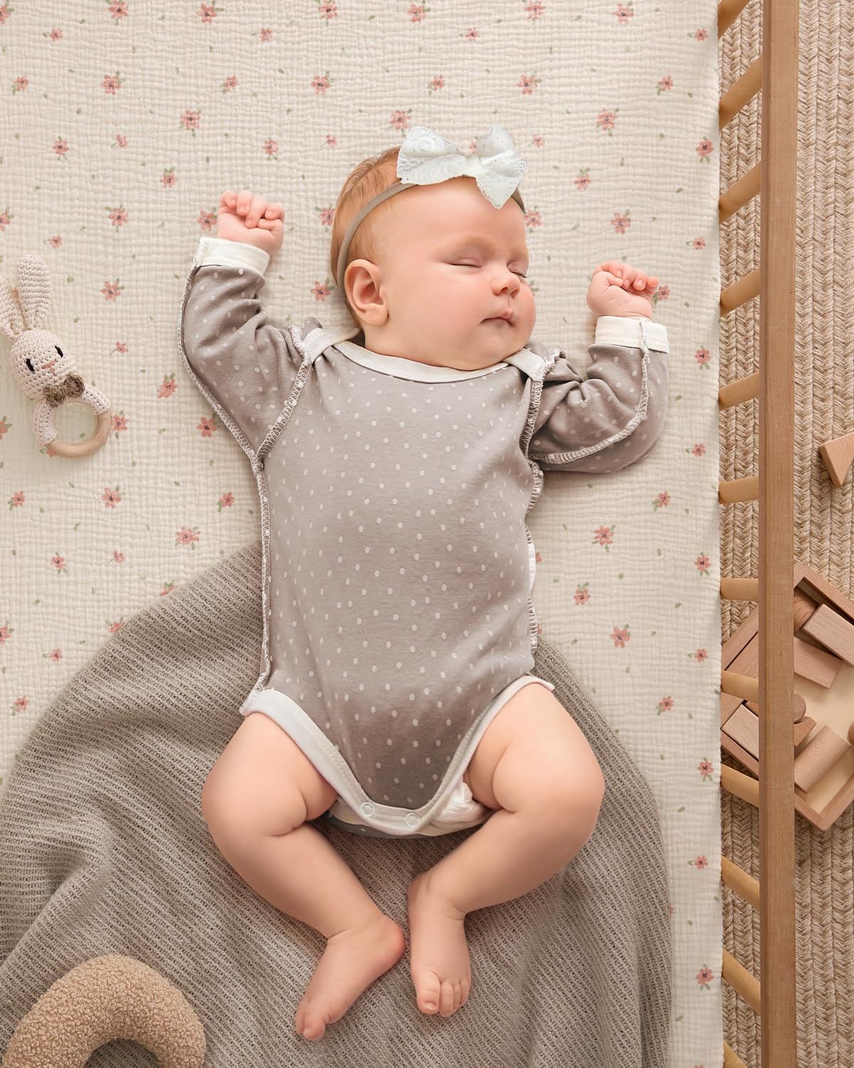 Blissful Diary snug-fit elastic crib sheet provides secure fit during baby movement