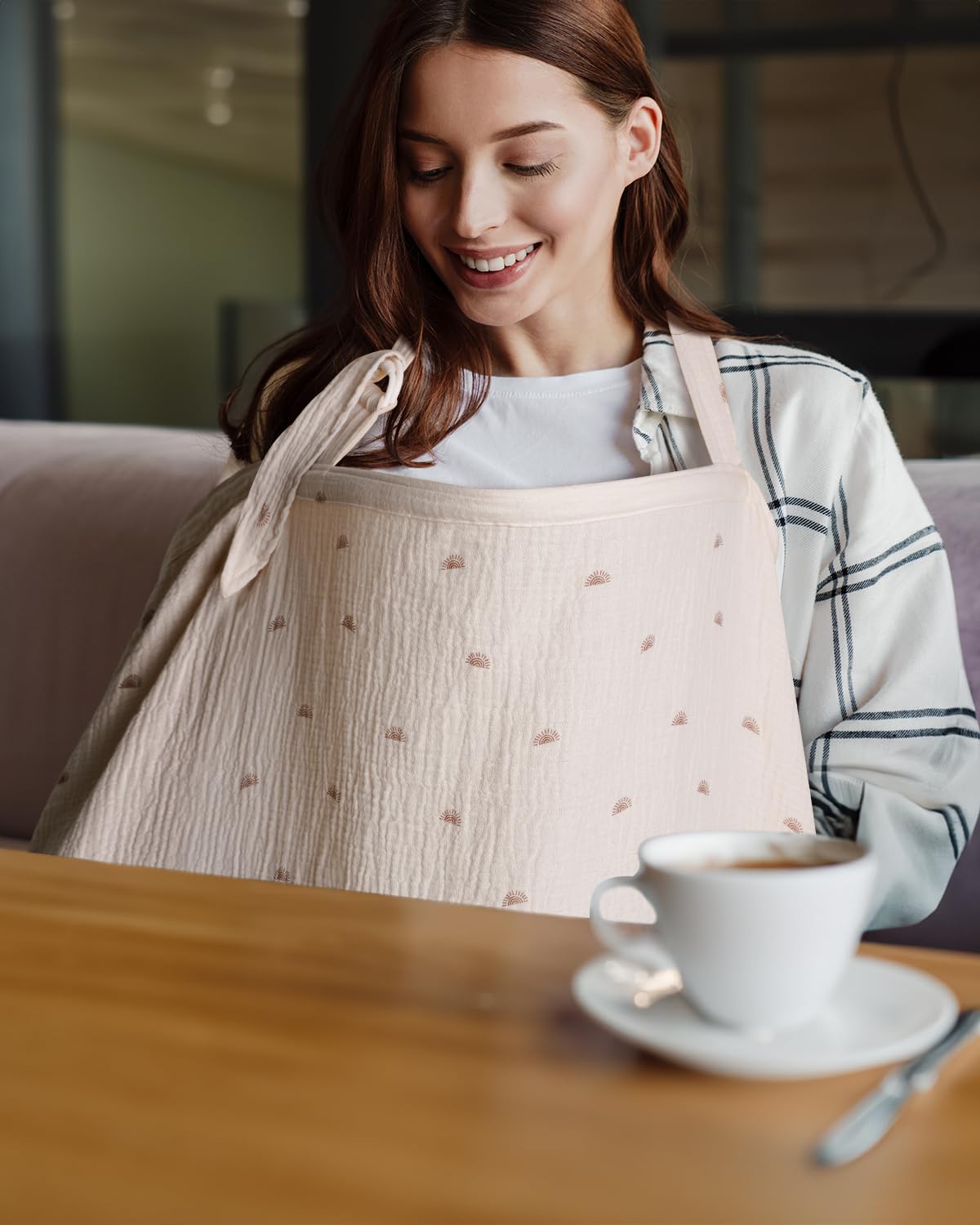 Blissful Diary nursing cover in light neutral colours complements modern outfits.