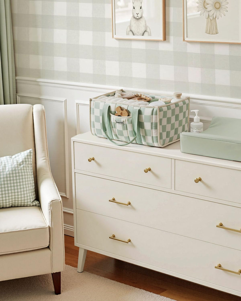 Blissful Diary outer pocket for fast pacifier and small essentials access.