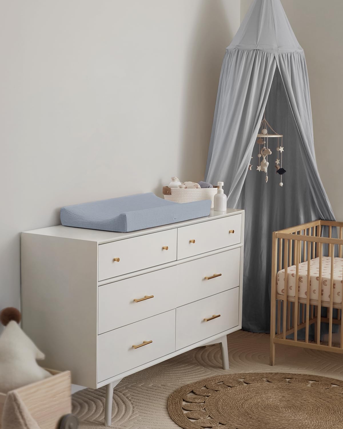Two-pack Blissful Diary set offers nursery styling options for moms and dads.