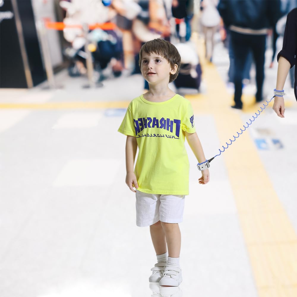 Blisstime toddler leash blue pink pack shown in use.