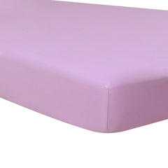 BLOOMSTAR sheet with 8-inch deep pockets demonstrates a snug crib fit.