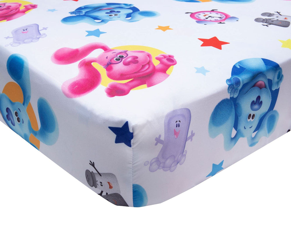 Machine washable Blue's Clues set simplifies cleanup after busy evenings.