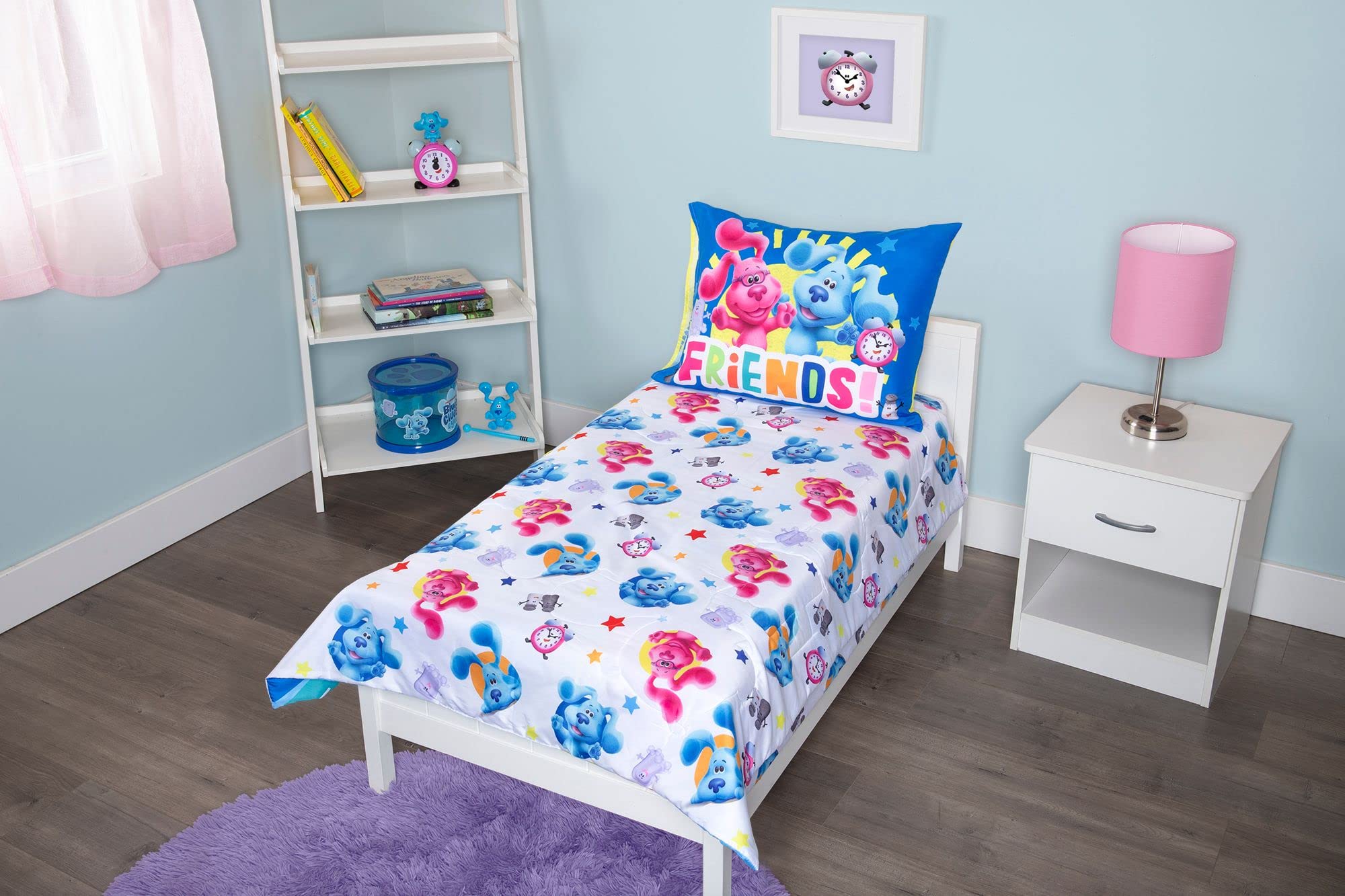 Blue's Clues reversible pillow case offers two cheerful looks.